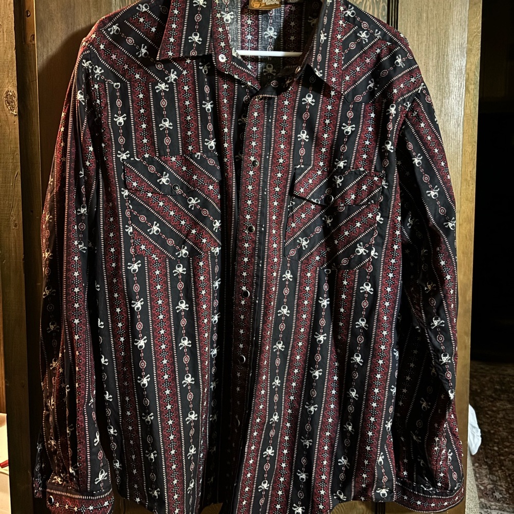 Western skull Ugly Shirt
